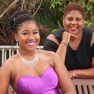 Meet your Posher, Dahlia